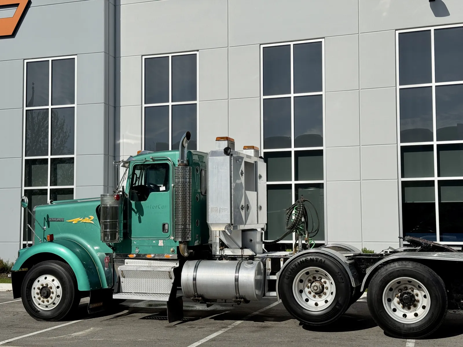 2005 Kenworth W900 in New Lenox, IL — photo 8