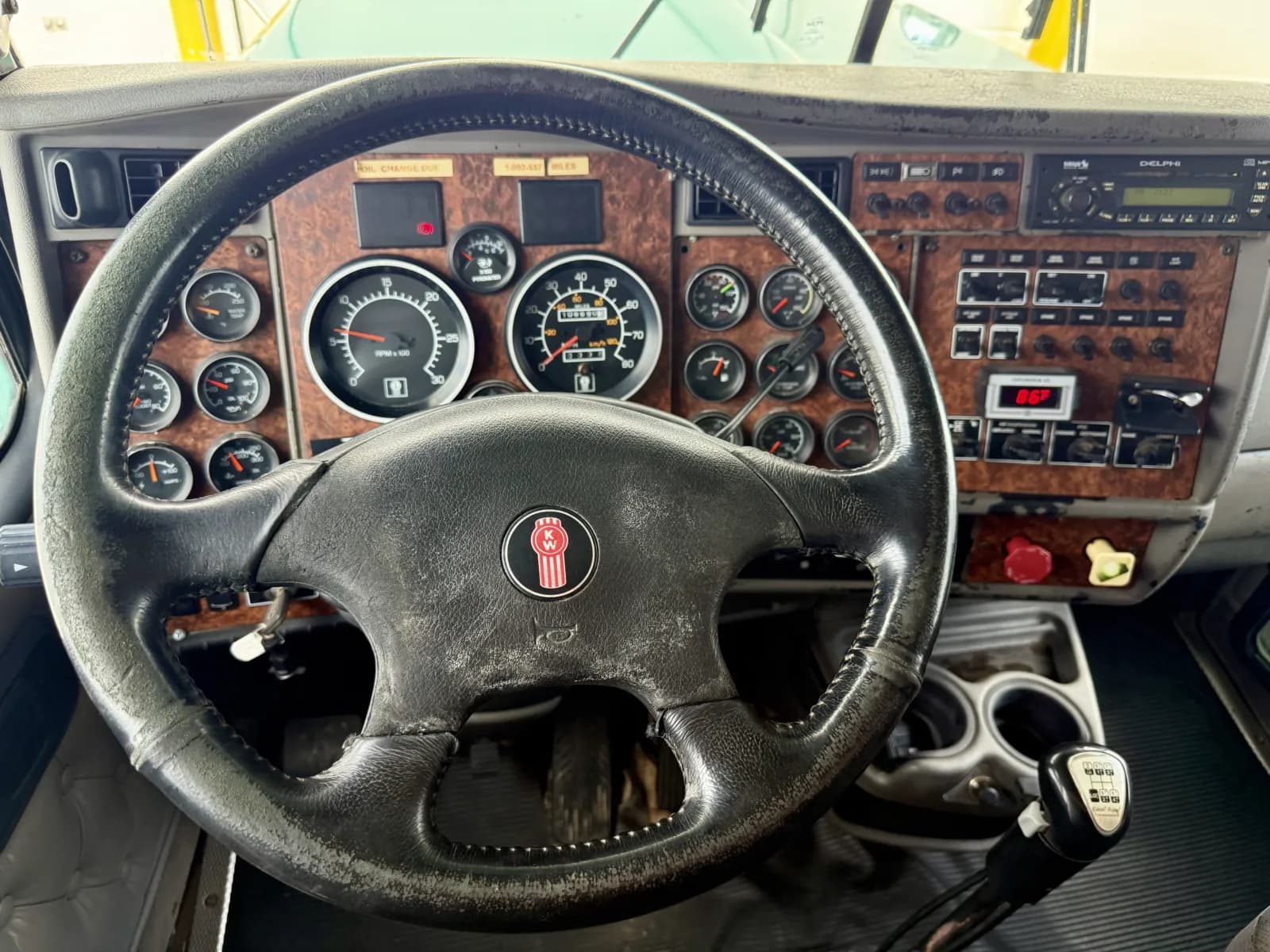 2005 Kenworth W900 in New Lenox, IL — photo 16