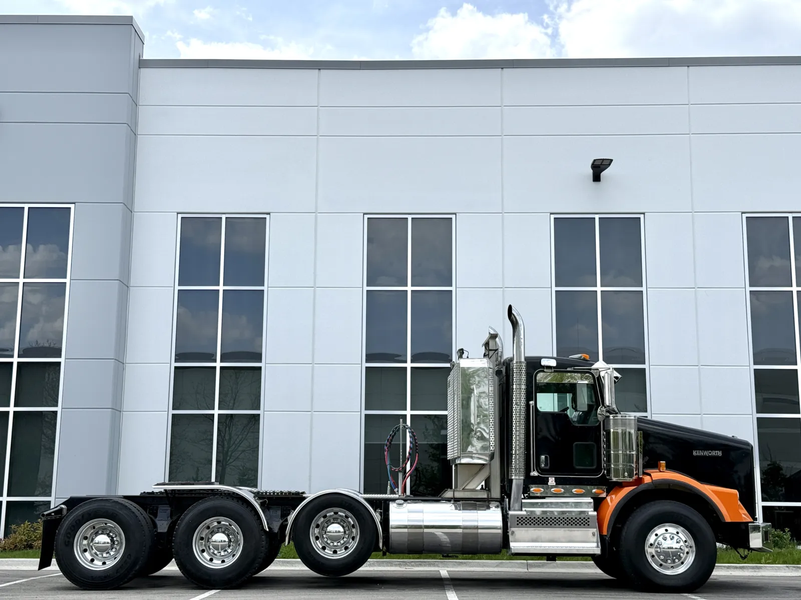 2012 Kenworth T800 in New Lenox, IL — photo 3