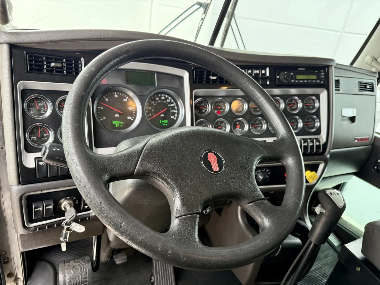 2012 Kenworth T800 in New Lenox, IL — photo 15