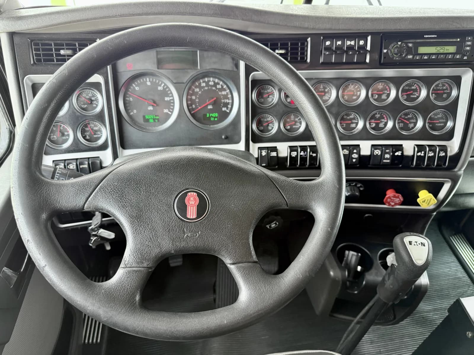 2012 Kenworth T800 in New Lenox, IL — photo 16