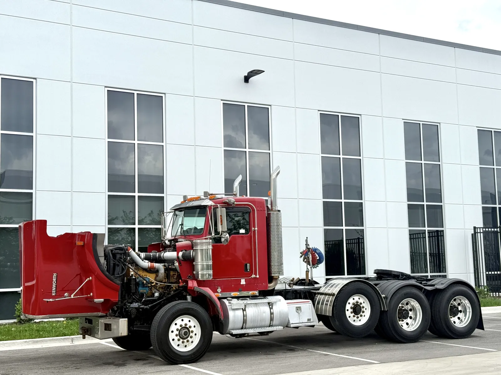 2003 Kenworth T800 in New Lenox, IL — photo 10