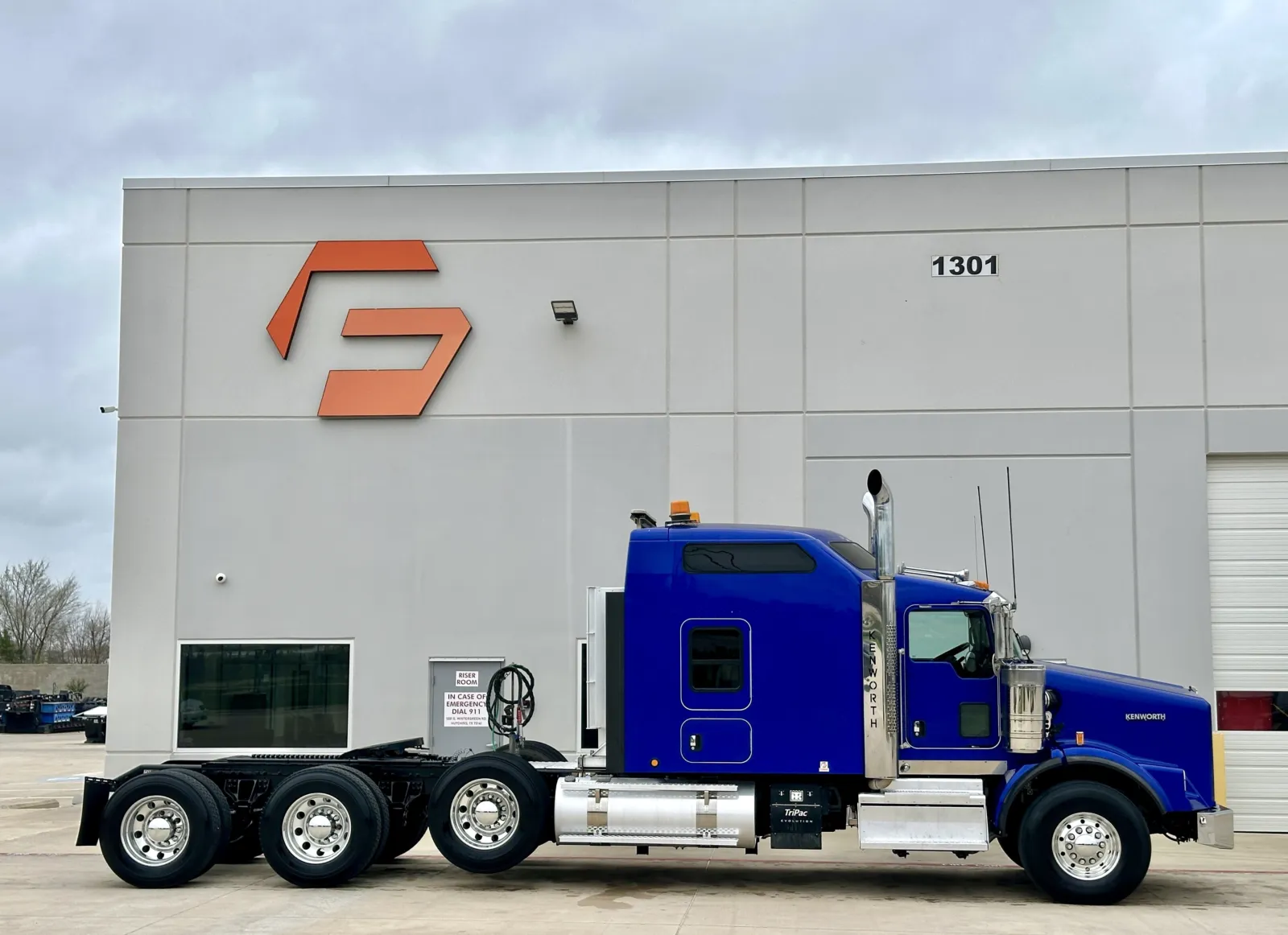2021 Kenworth T800 in Hutchins, TX — photo 3