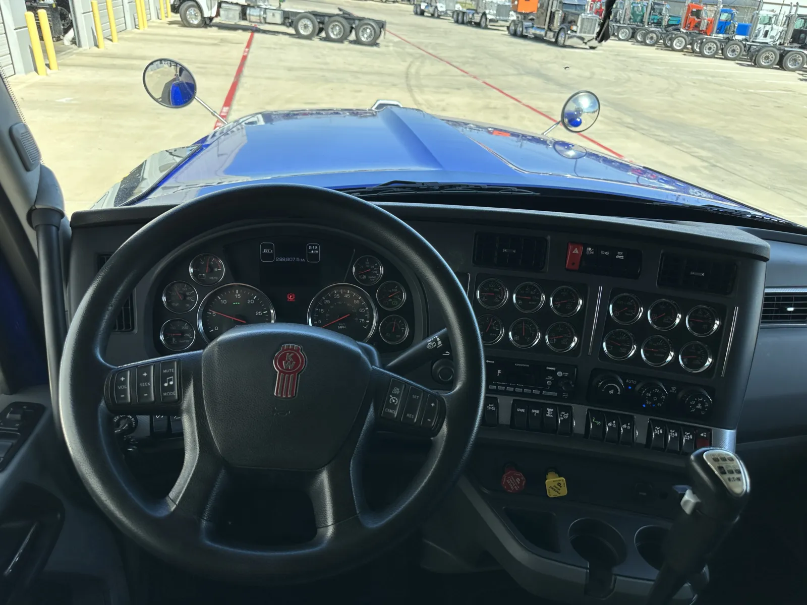 2022 Kenworth W990 in Hutchins, TX — photo 16