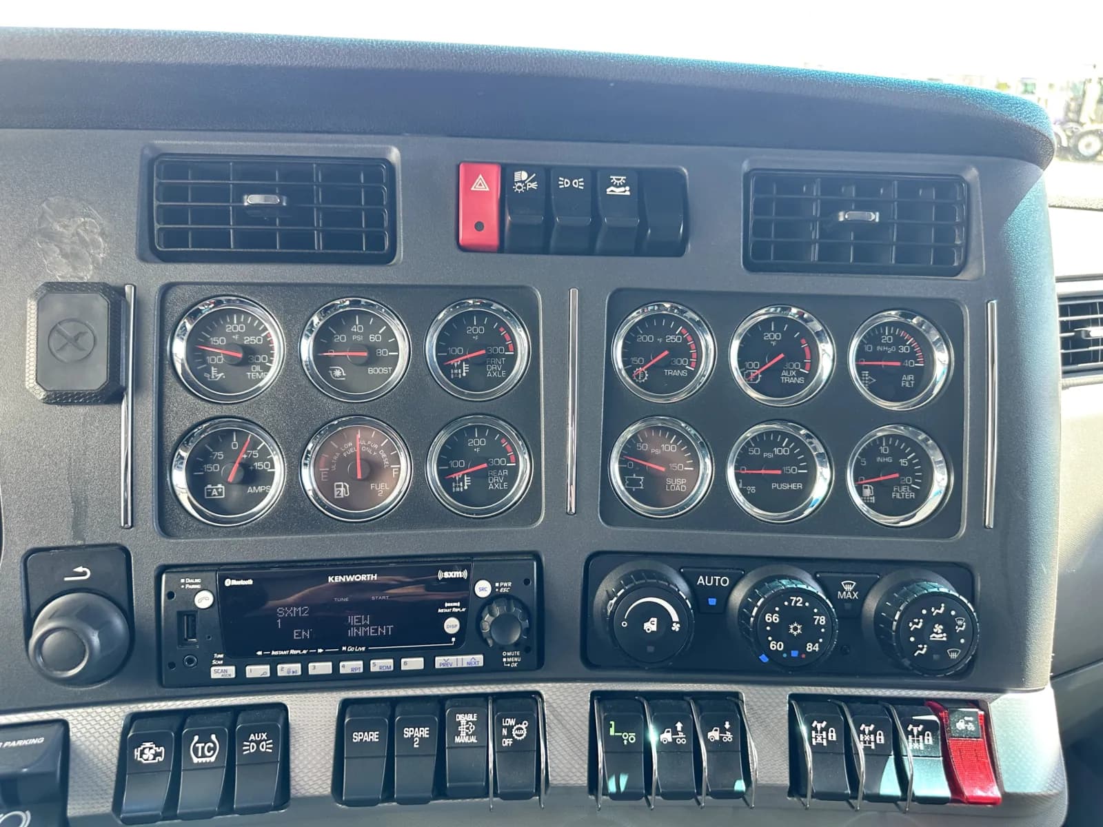2022 Kenworth W990 in Hutchins, TX — photo 18