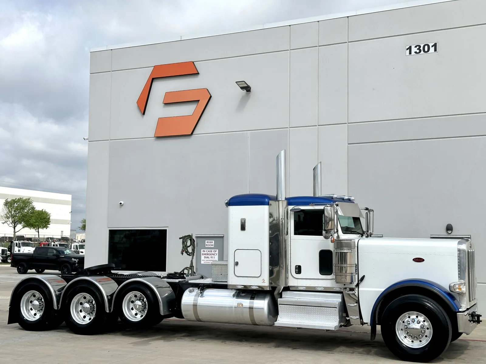 2022 Peterbilt 389