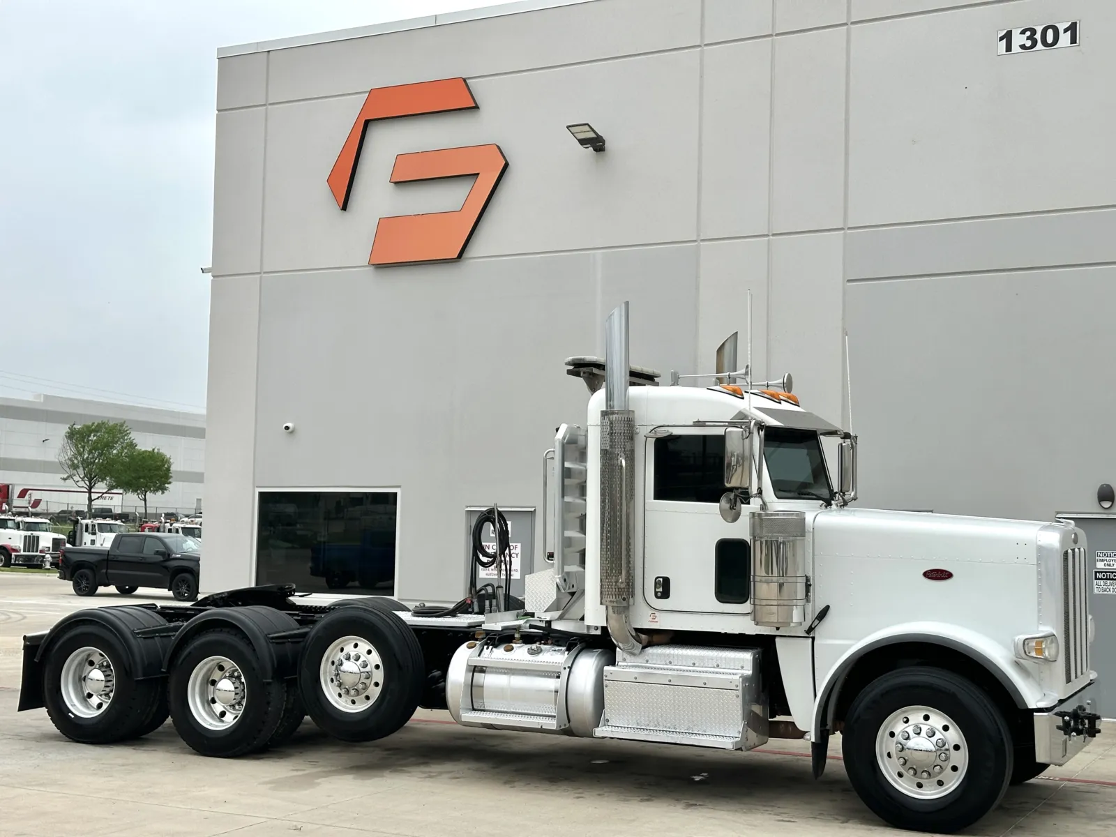 2017 Peterbilt 389