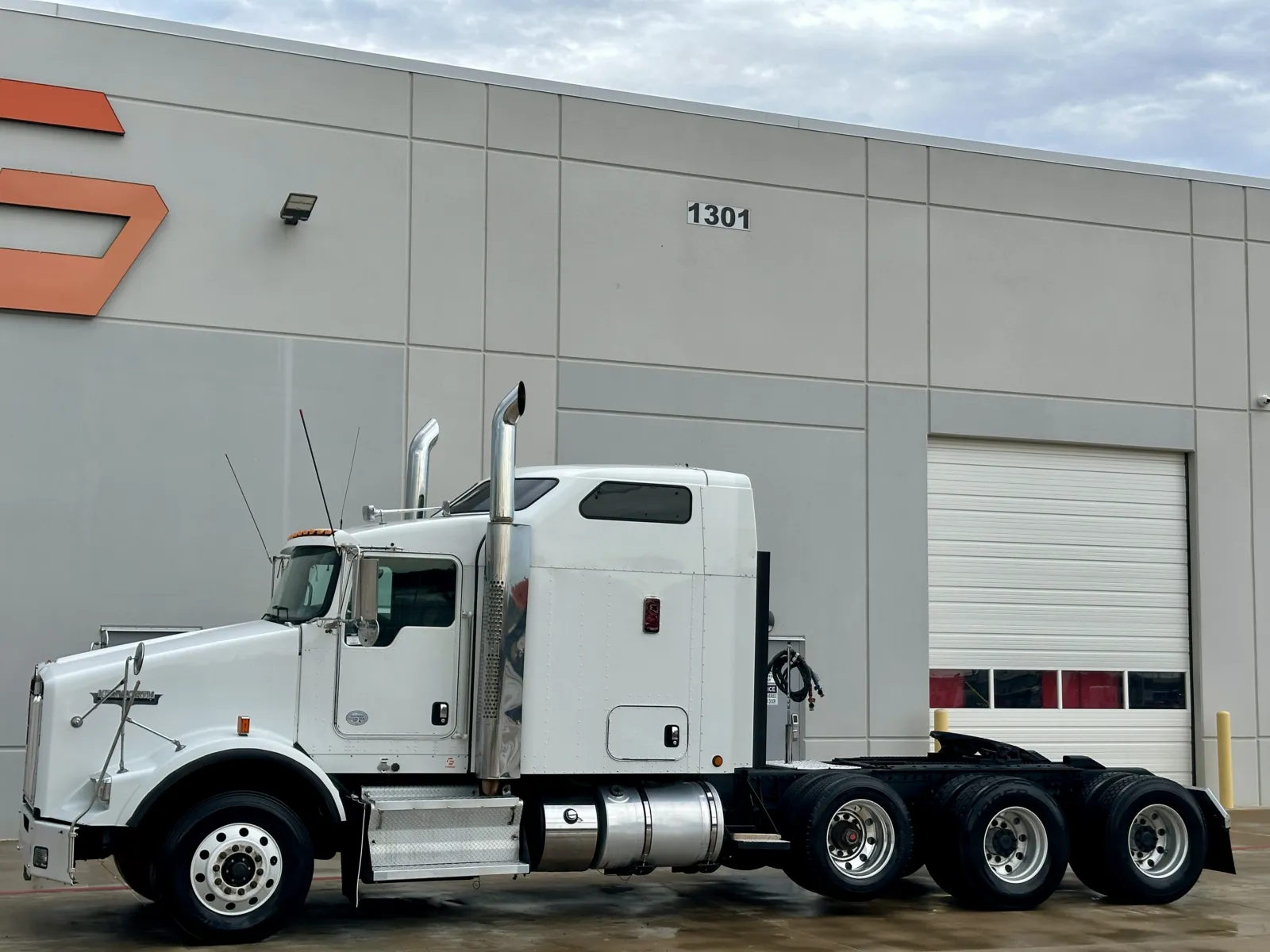2012 Kenworth T800 in Hutchins, TX — photo 2