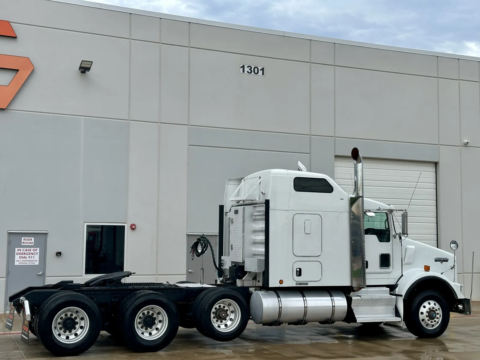 2012 Kenworth T800 in Hutchins, TX — photo 5