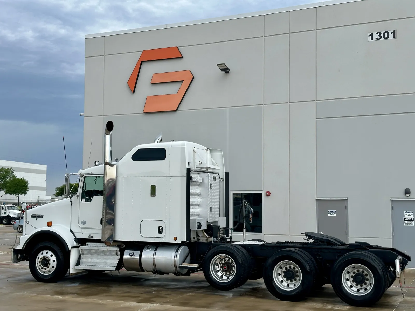 2012 Kenworth T800 in Hutchins, TX — photo 6