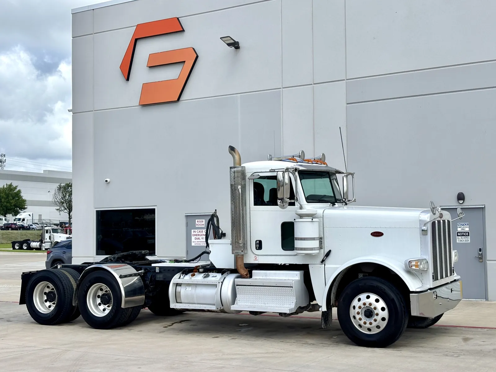 2018 Peterbilt 389