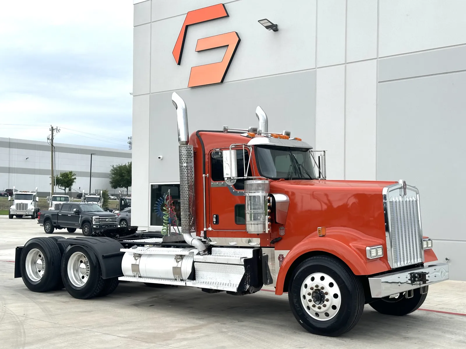 2019 Kenworth W900