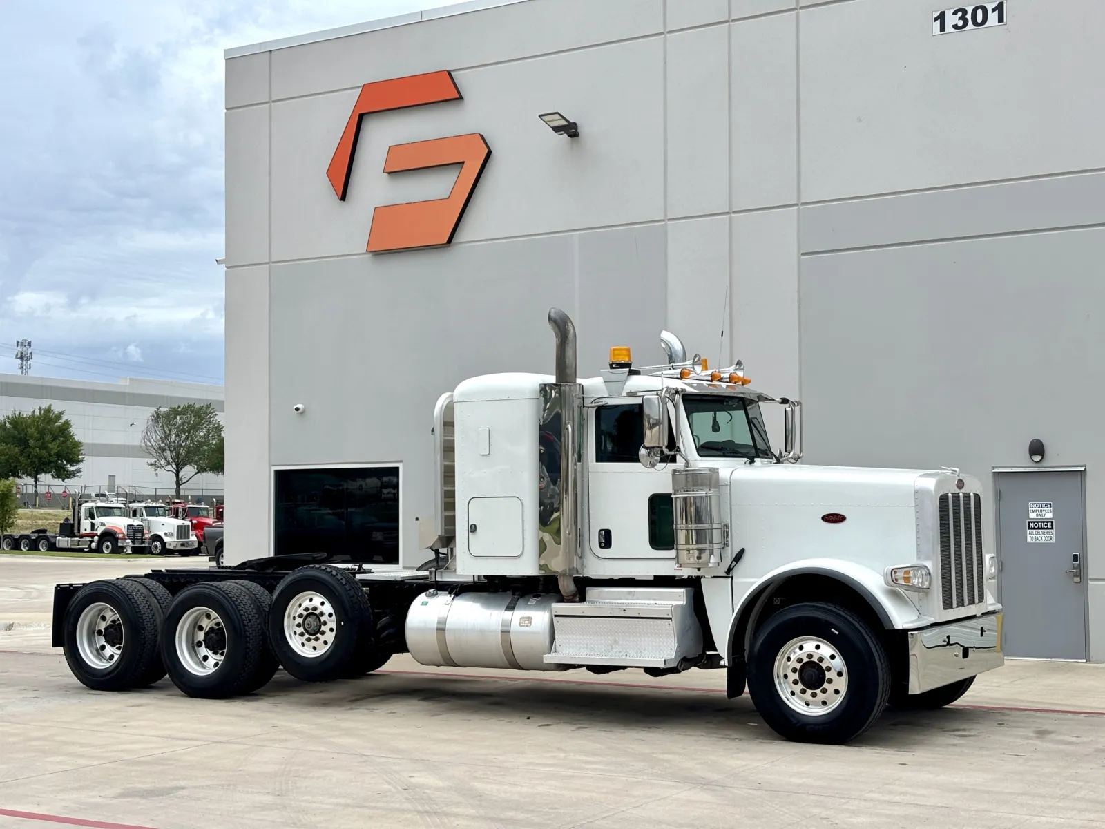 2021 Peterbilt 389