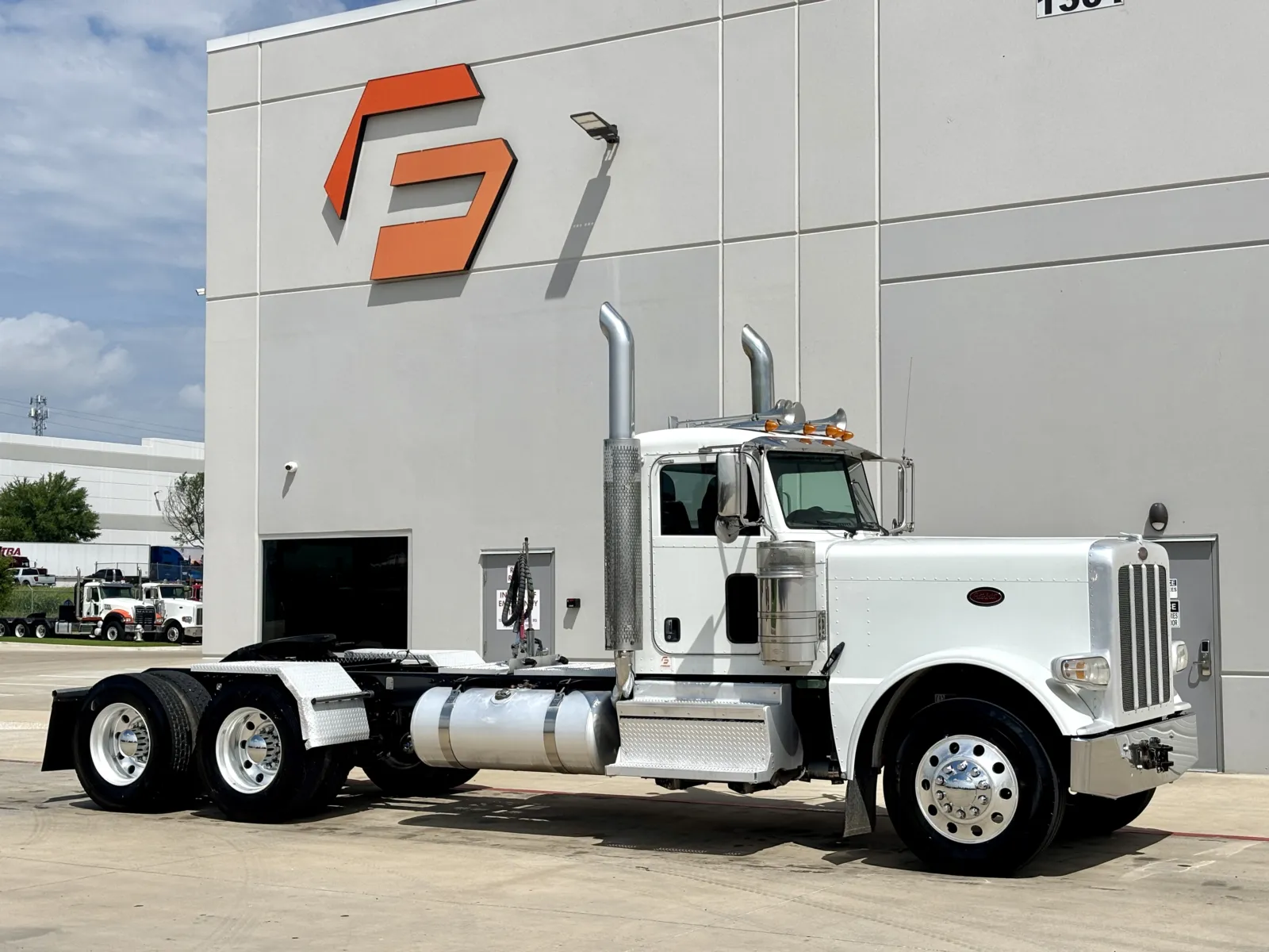 2020 Peterbilt 389