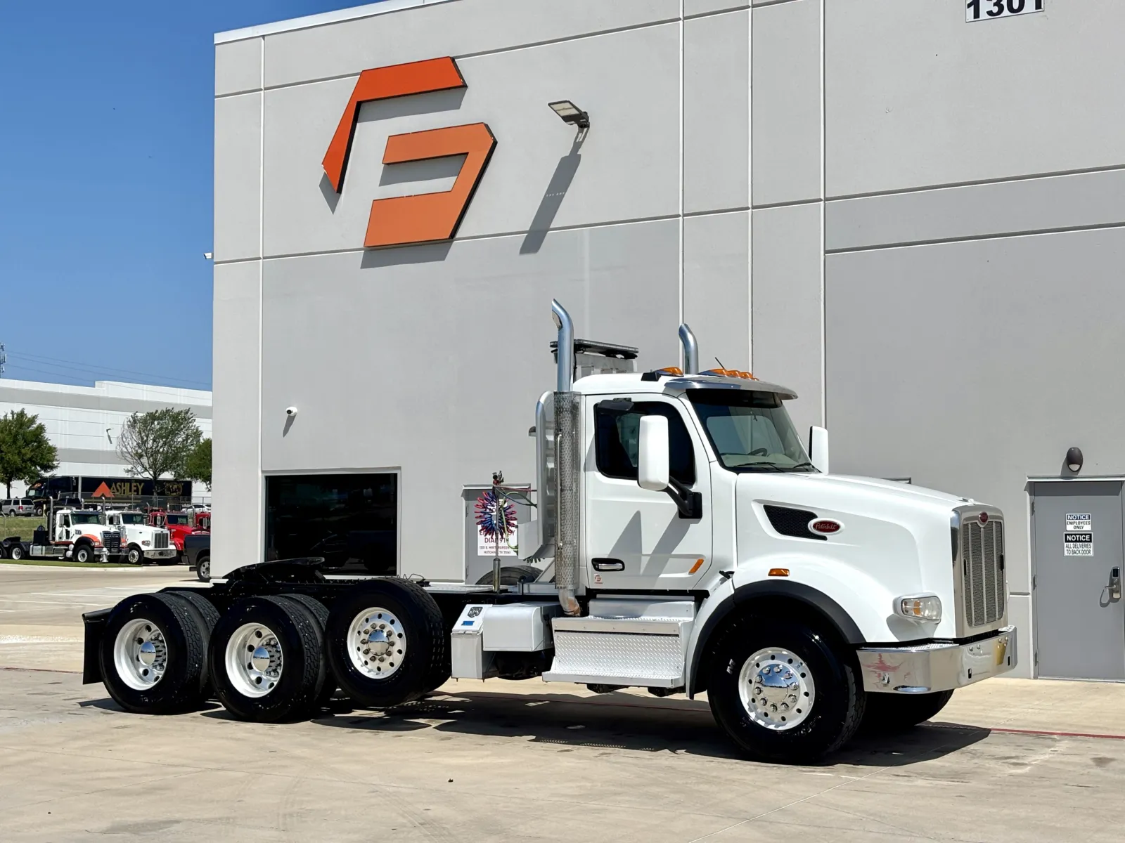 2019 Peterbilt 567