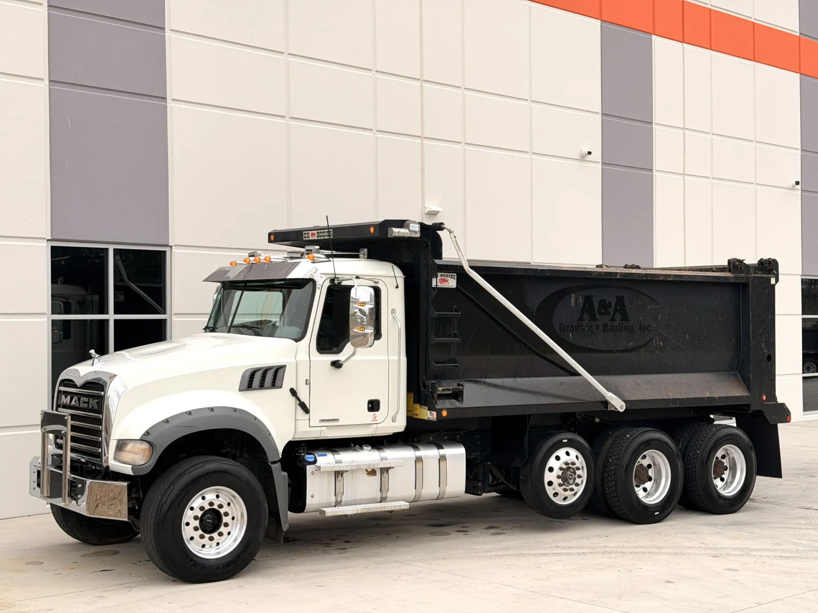 2021 Mack Granite in Greer, SC — photo 3