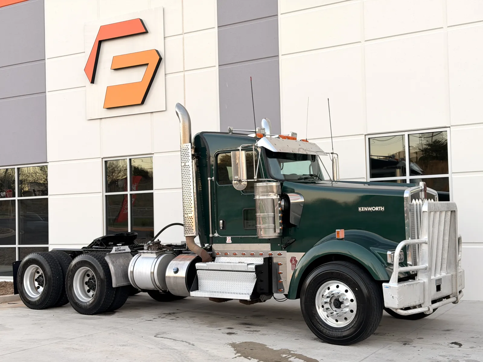 2018 Kenworth W900