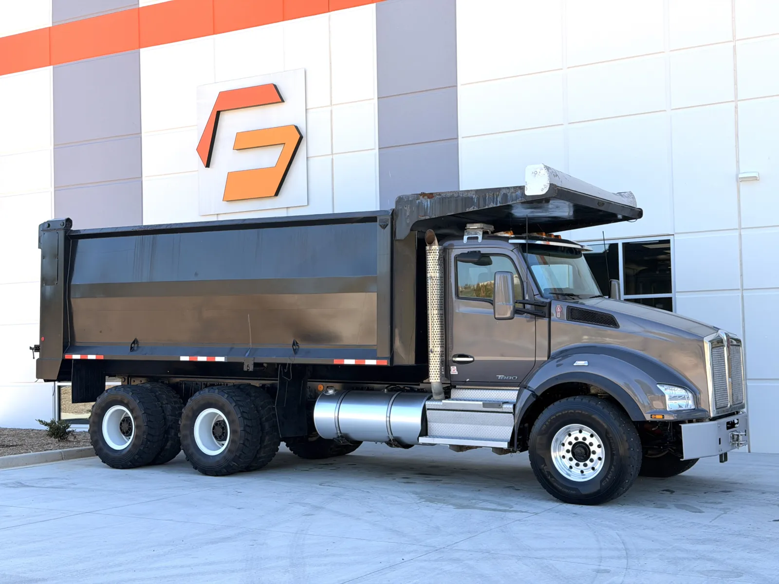 2020 Kenworth T880 in Greer, SC — photo 2