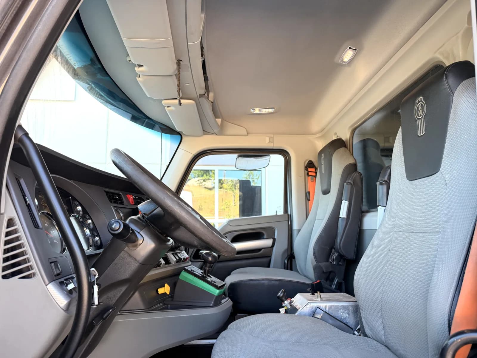 2020 Kenworth T880 in Greer, SC — photo 15