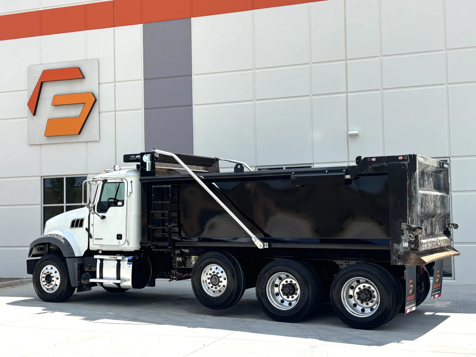 2023 Mack Granite in Greer, SC — photo 7