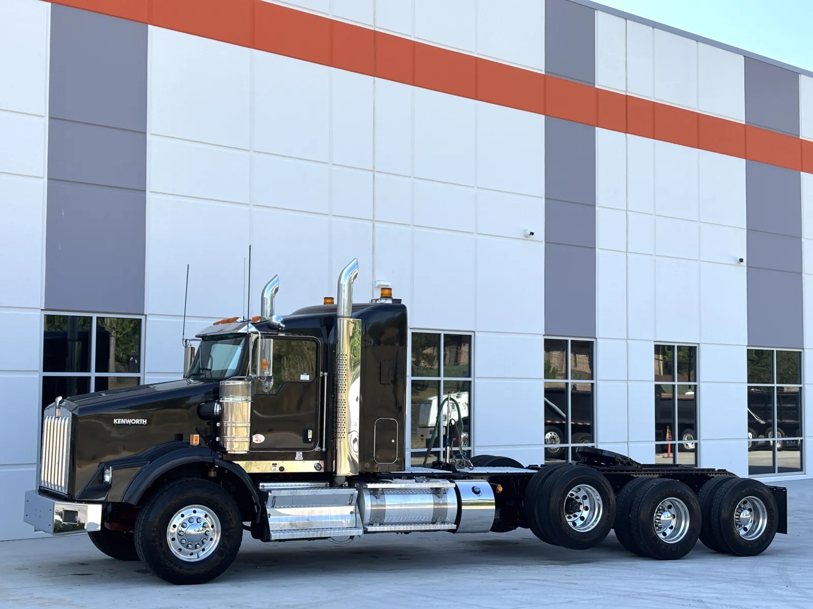 2024 Kenworth T800 in Greer, SC — photo 2