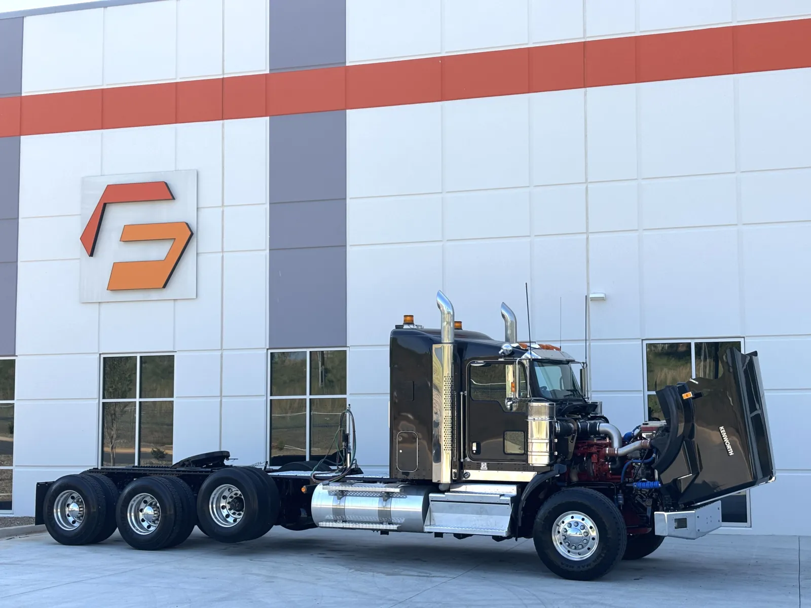 2024 Kenworth T800 in Greer, SC — photo 9