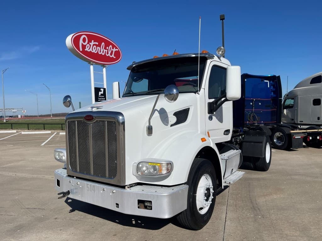 2016 PETERBILT 567