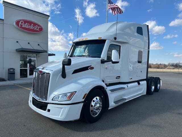 2024 PETERBILT 579
