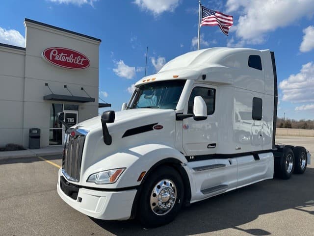2024 PETERBILT 579