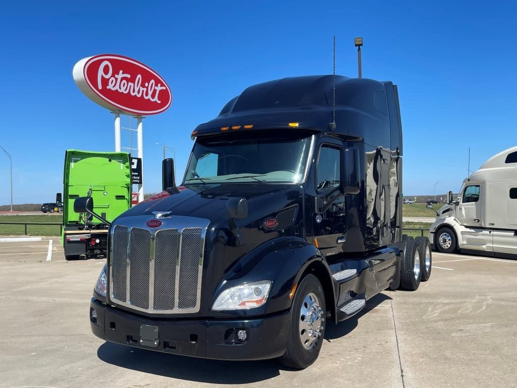 2021 PETERBILT 579