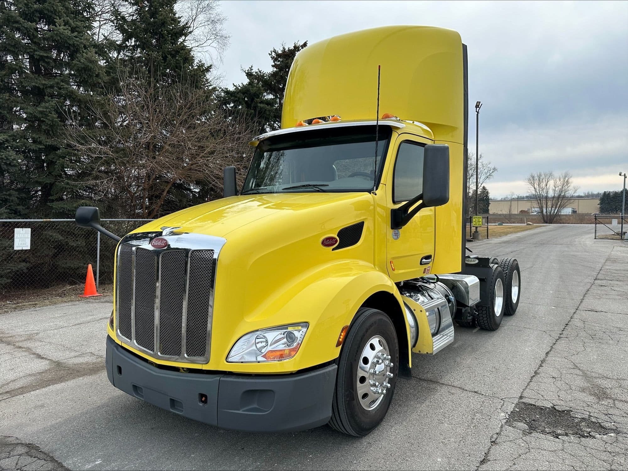 2021 PETERBILT 579