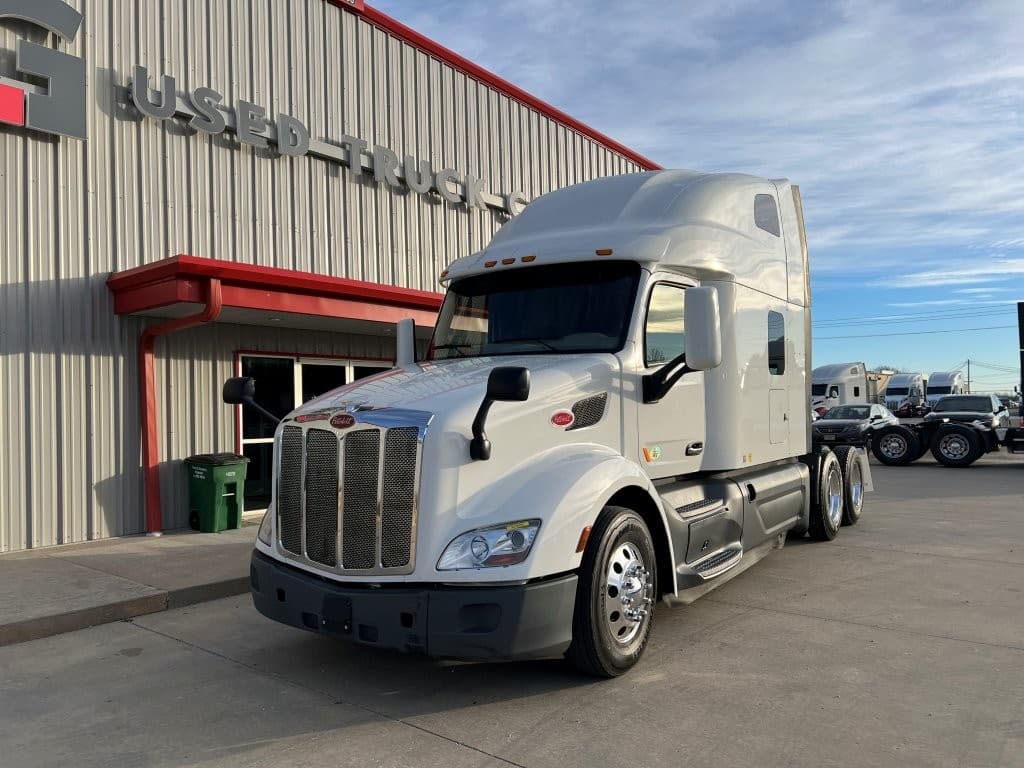 2021 PETERBILT 579