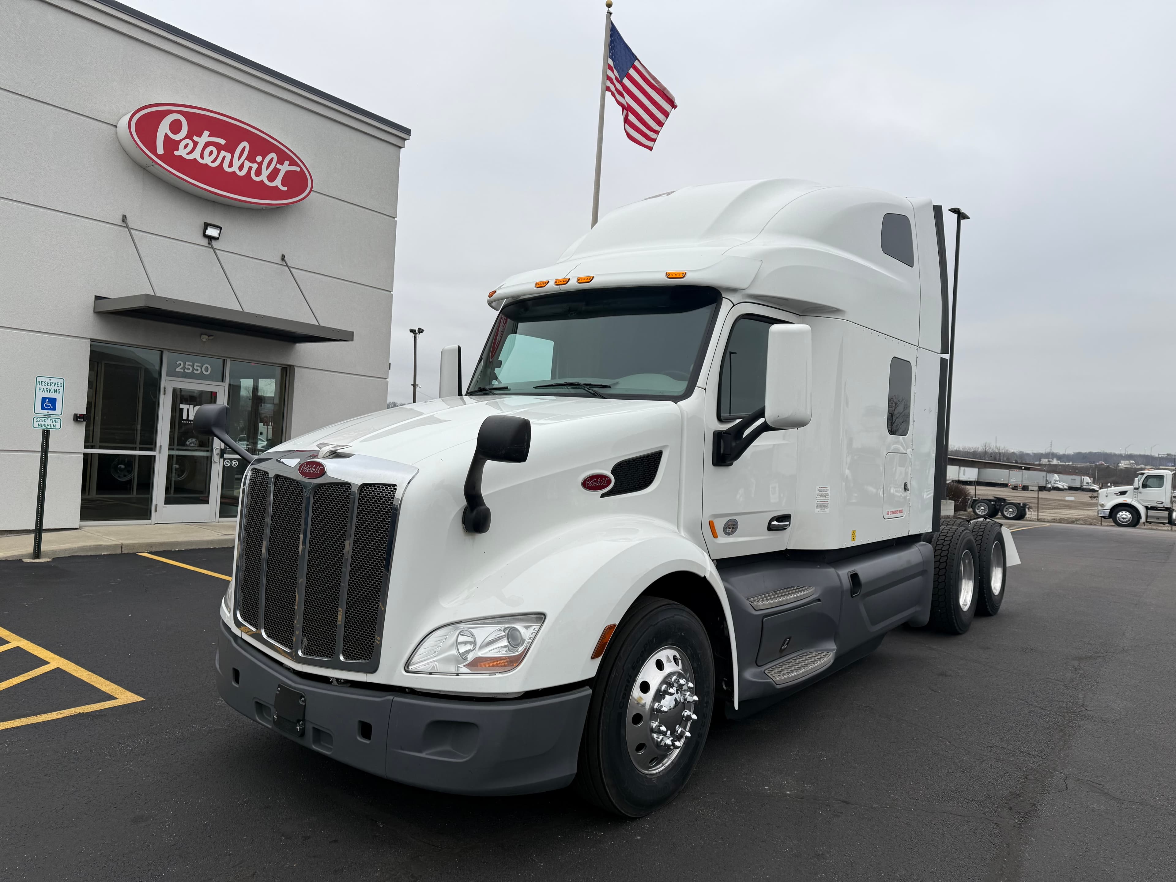 2021 PETERBILT 579