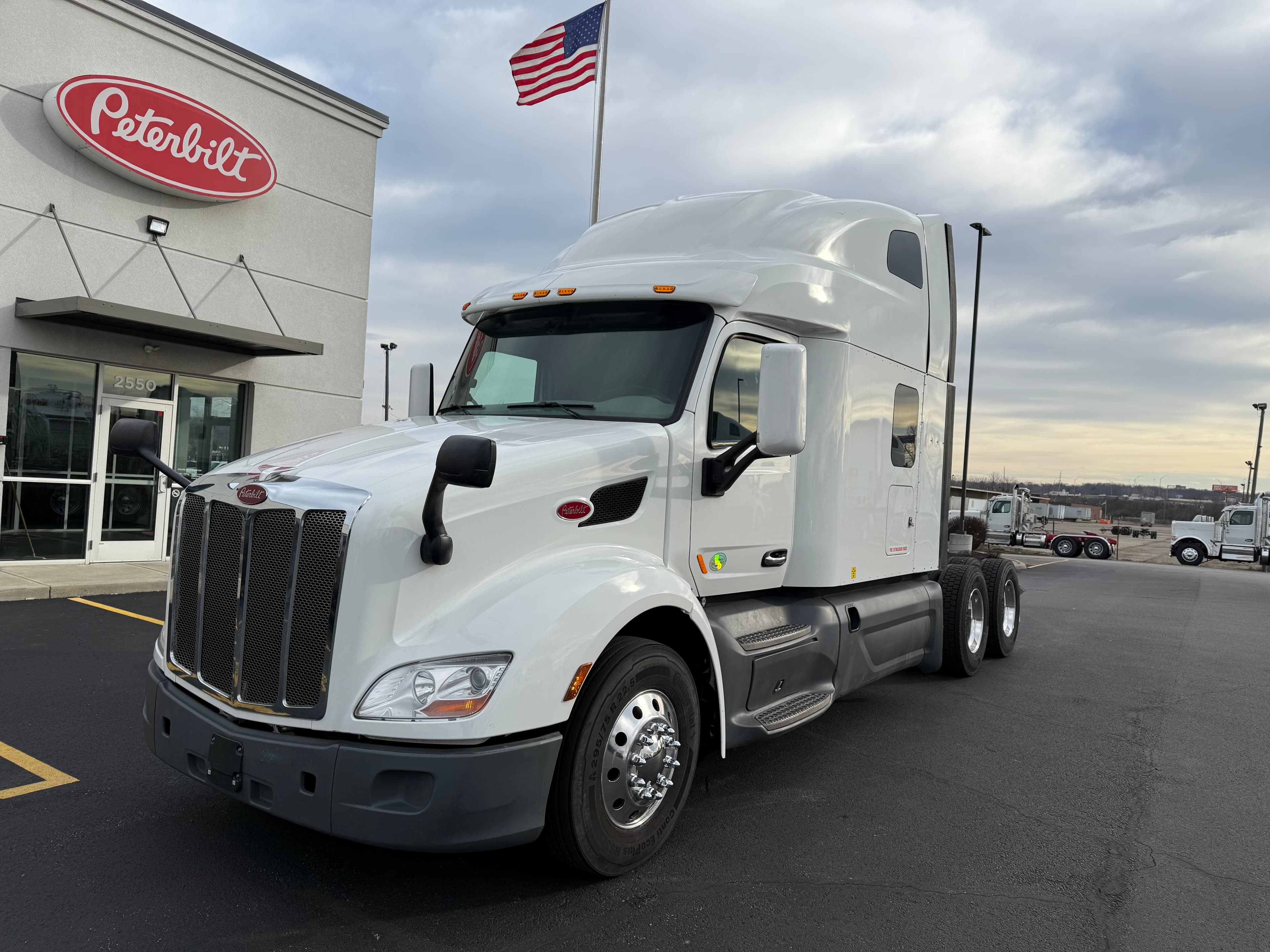 2021 PETERBILT 579