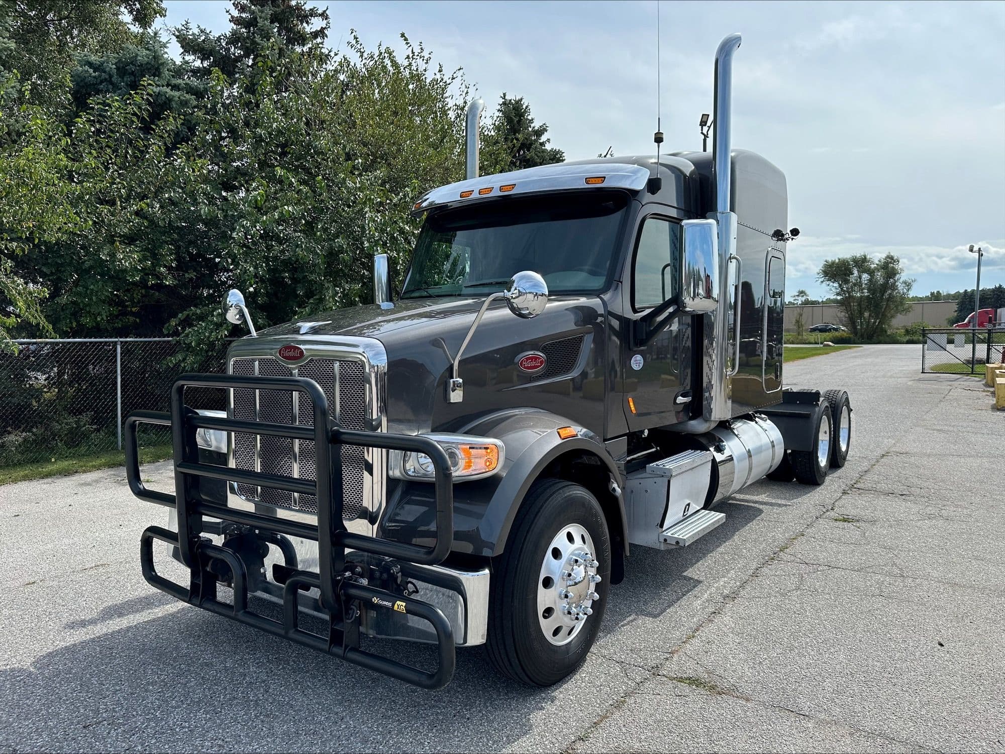 2022 PETERBILT 567