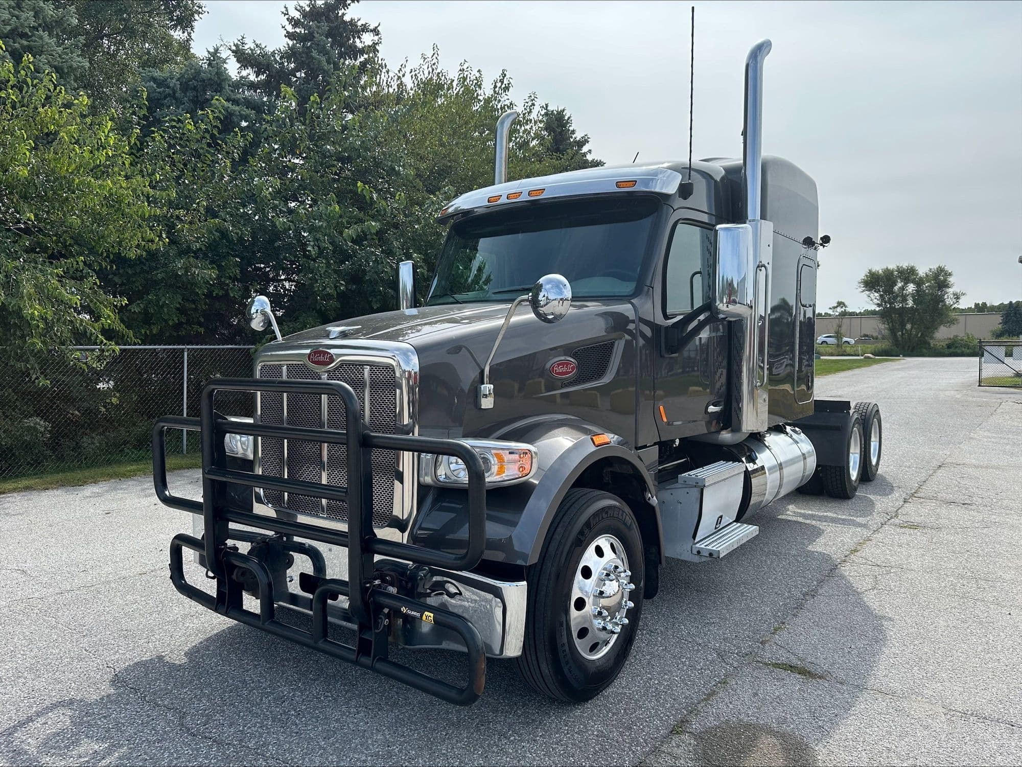 2022 PETERBILT 567