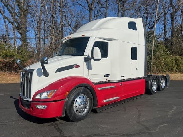 2023 PETERBILT 579