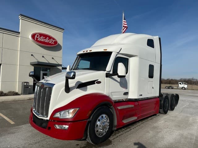 2023 PETERBILT 579