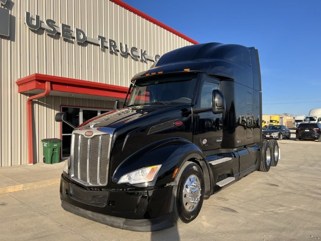 2022 PETERBILT 579