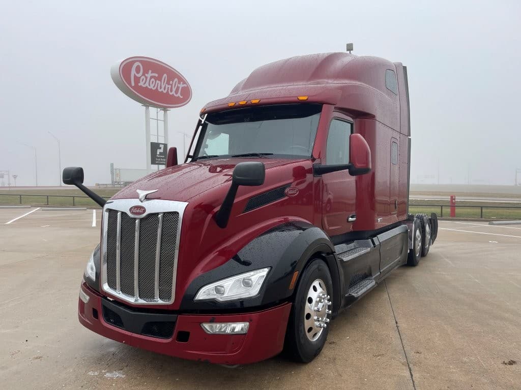 2023 PETERBILT 579