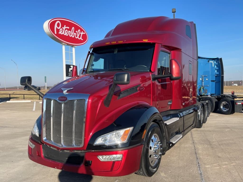 2023 PETERBILT 579