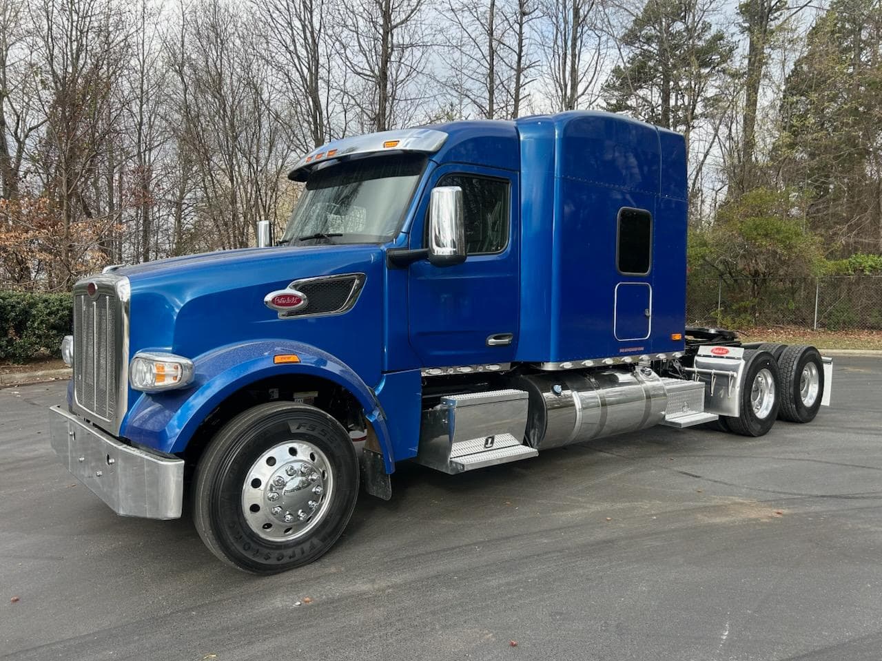 2023 PETERBILT 567