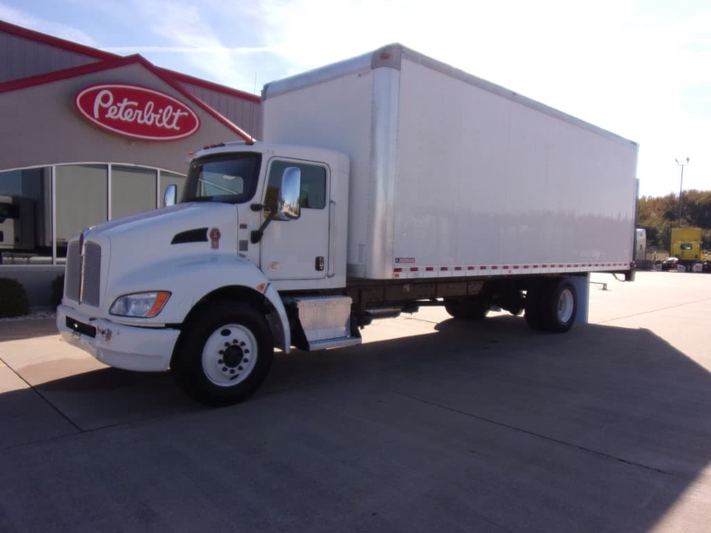 2016 KENWORTH T300