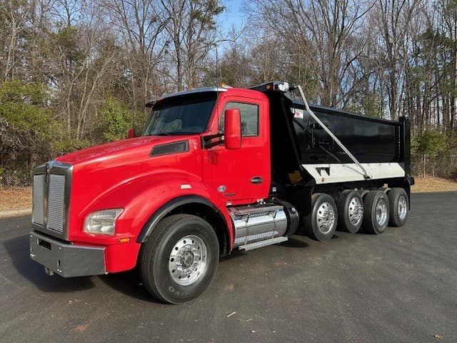2017 KENWORTH T880