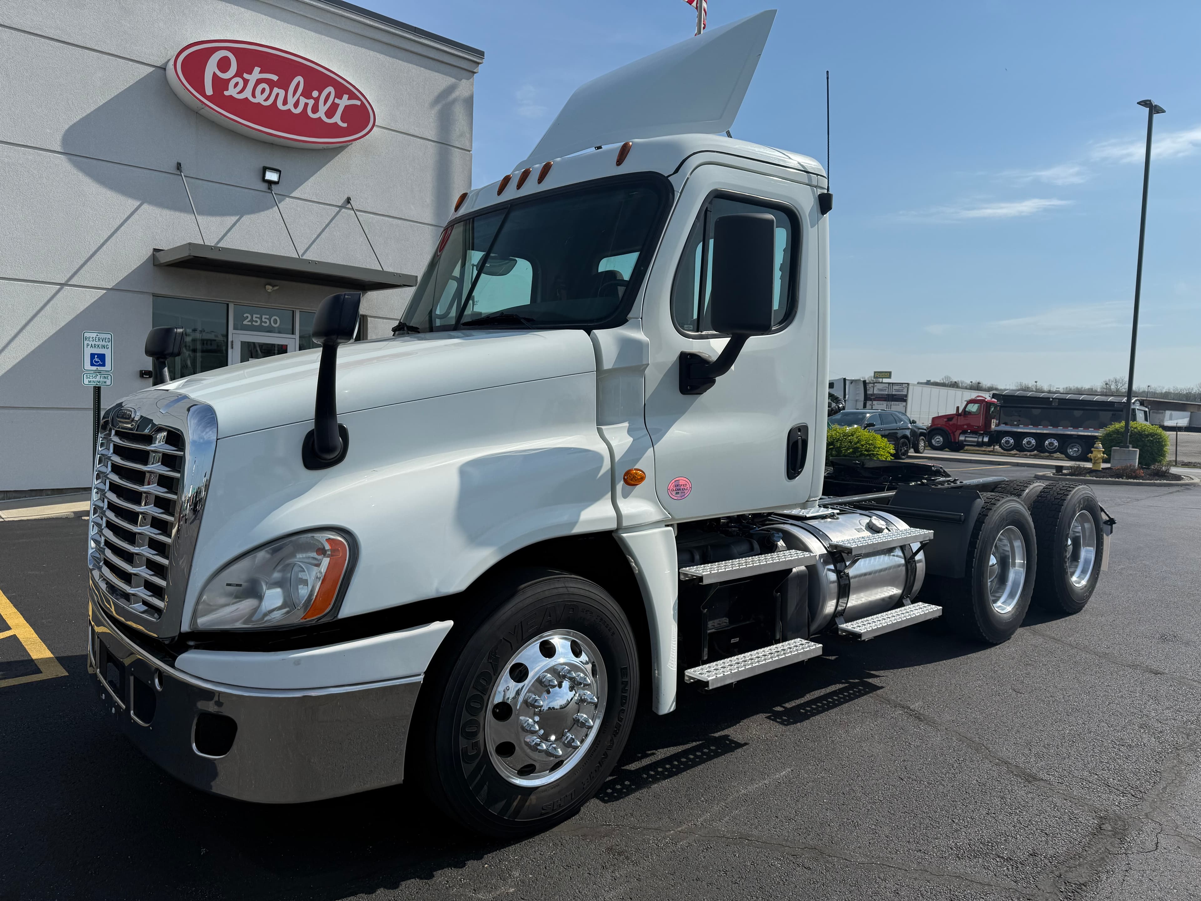 2019 Freightliner Cascadia