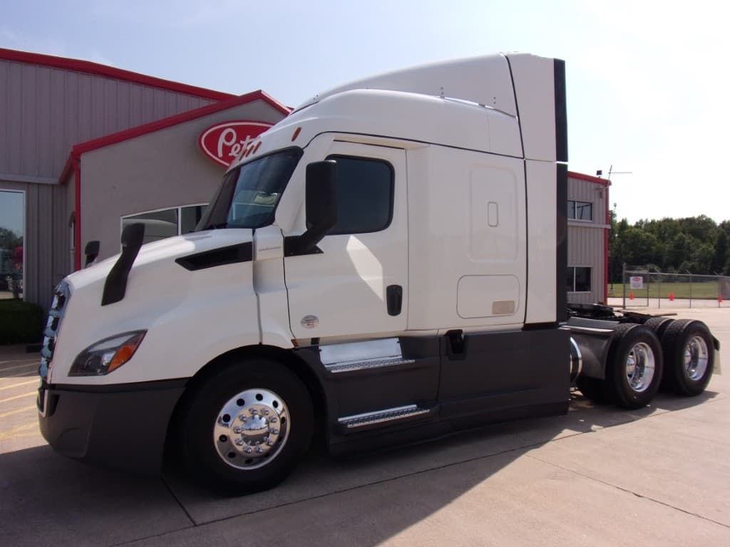 2022 FREIGHTLINER CASCADIA 116