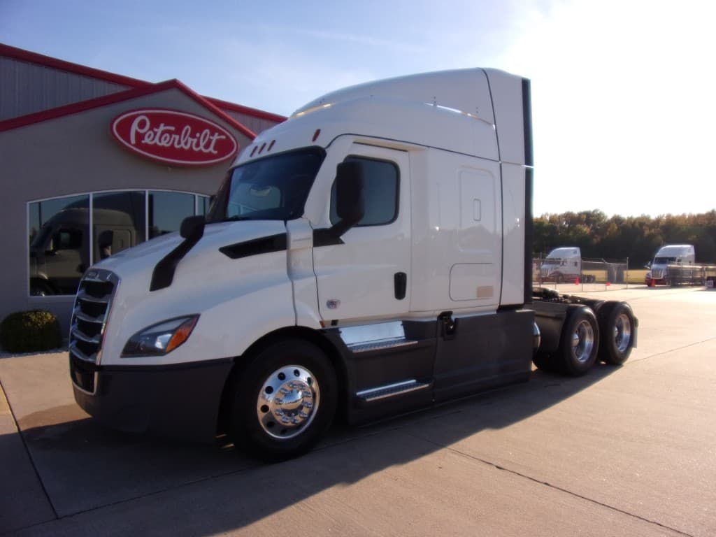 2022 FREIGHTLINER CASCADIA 116