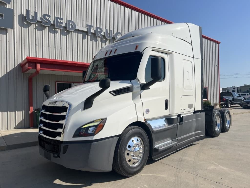 2022 FREIGHTLINER CASCADIA 116