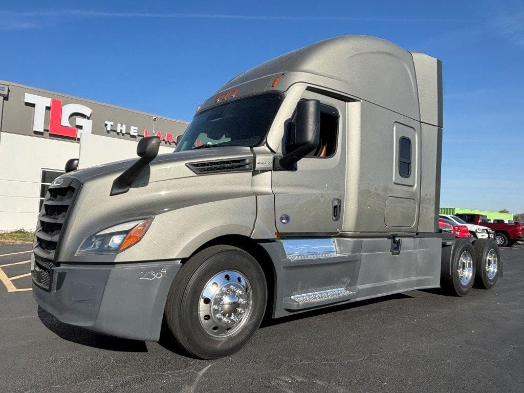 2023 FREIGHTLINER CASCADIA 126