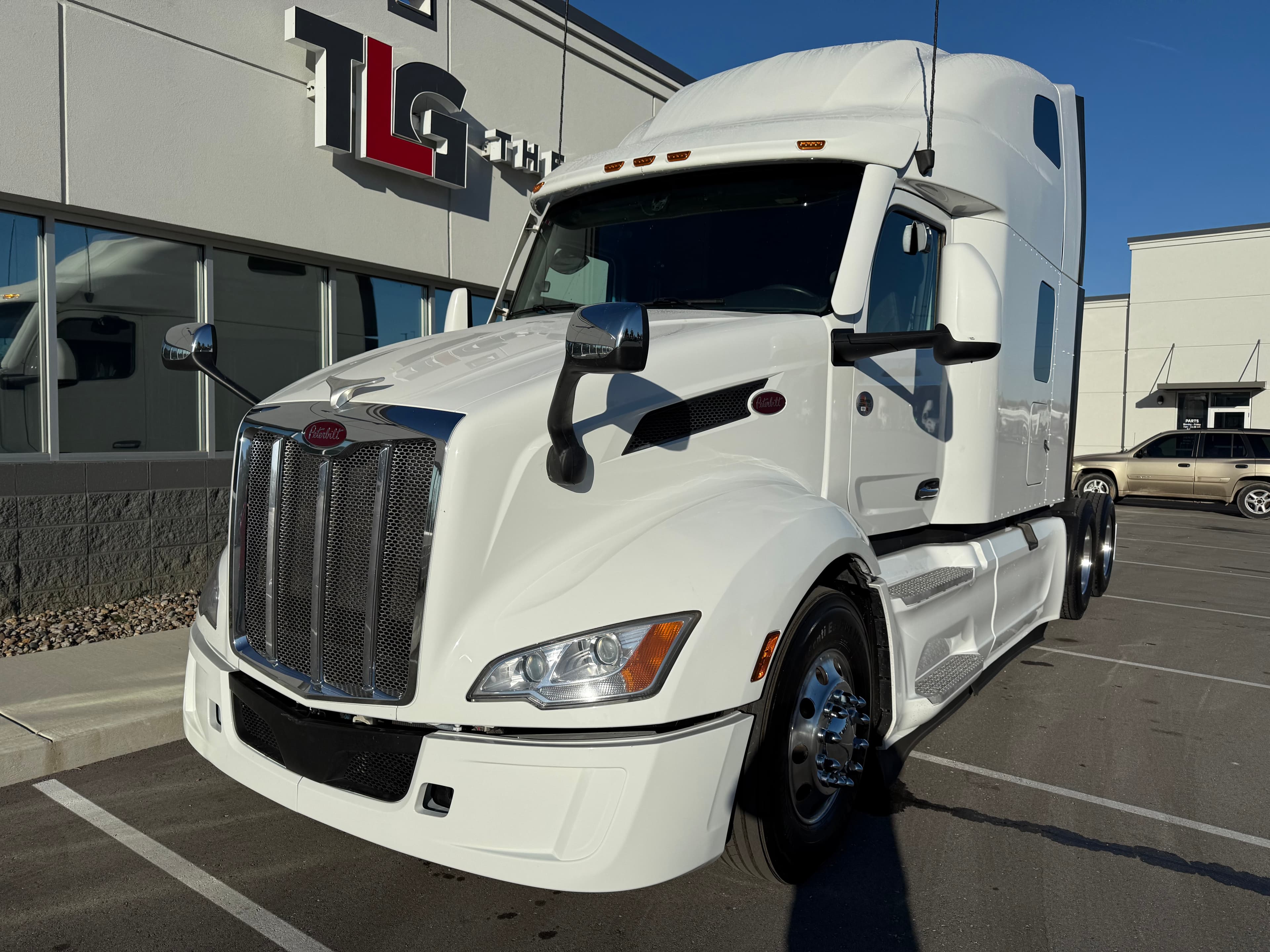 2023 PETERBILT 579